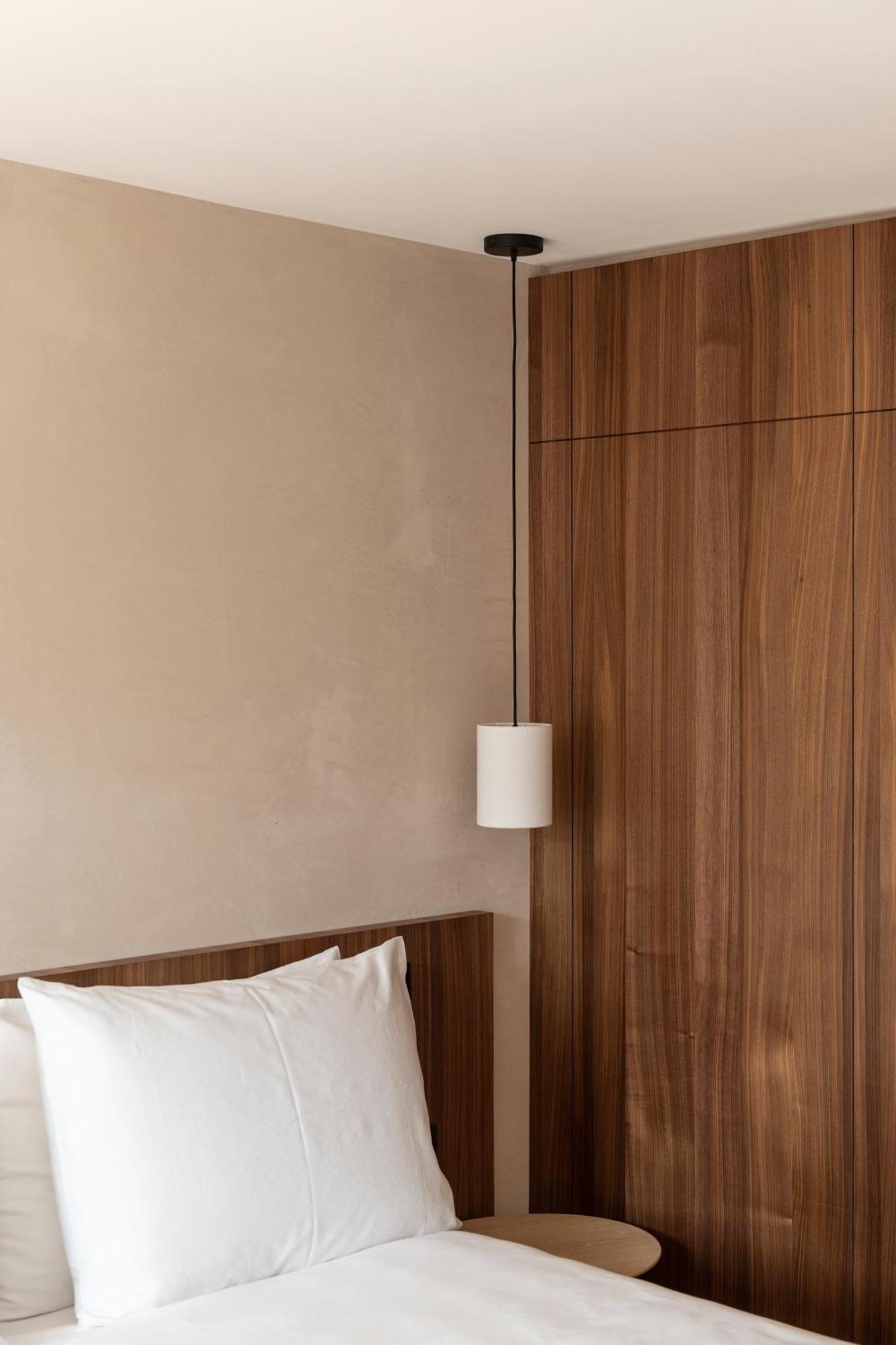 Saltus Hotel